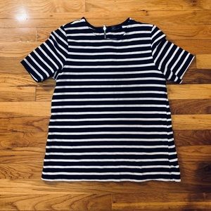 Sale! Gap cotton zip back tee